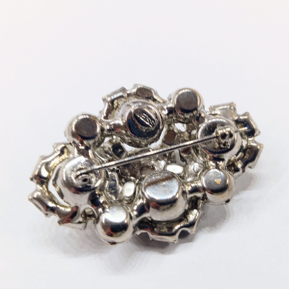 Vintage Weiss Clear Rhinestone Brooch - Picture 4 of 4